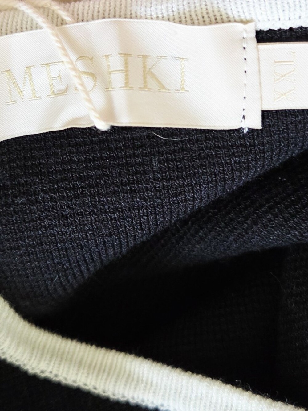 Meshki Heidi Contrast Binding Knitted Midi Dress Black Size XXL - Picture 6 of 10